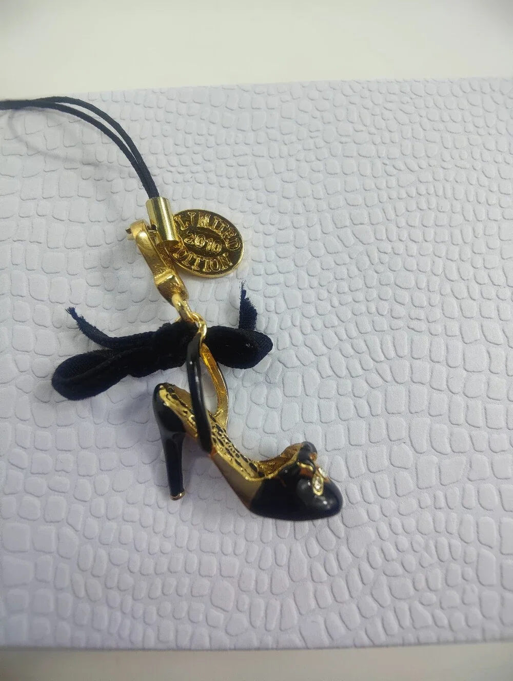 Vintage Juicy Couture Limited Edition 2010 Black Stiletto Heel Shoe Charm Purse